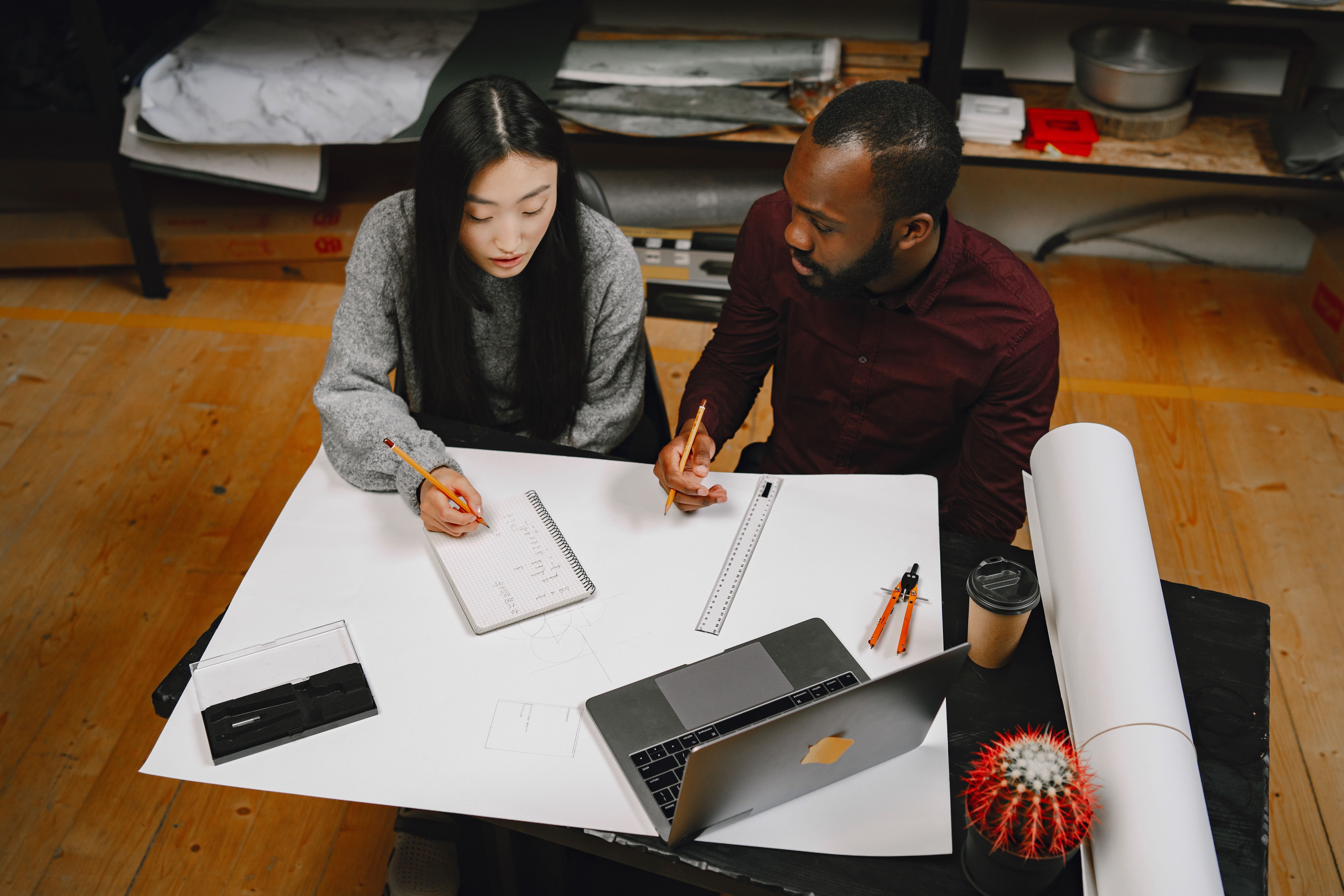 A practical guide for IT leaders on building an agentic workflow with Azure AI Foundry: project setup, agent design, orchestration, and governance. 